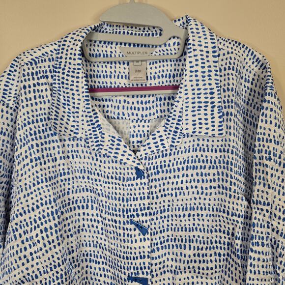 Women's Multiples Blue & White Shimmer Button Down Blouse | Size 3X - Picture 3 of 9